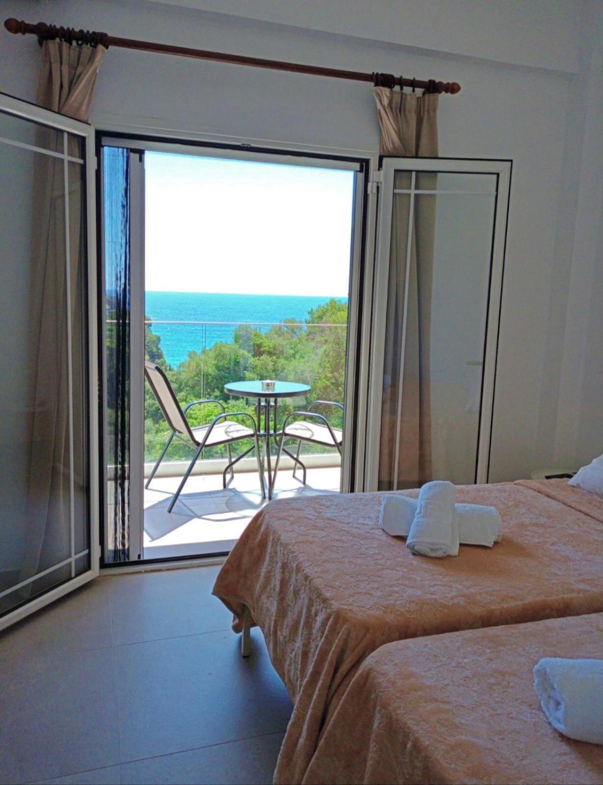 Rena Studios * Paleokastritsa