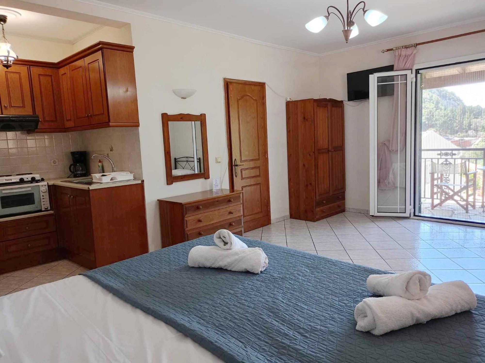 Rena Studios Paleokastritsa