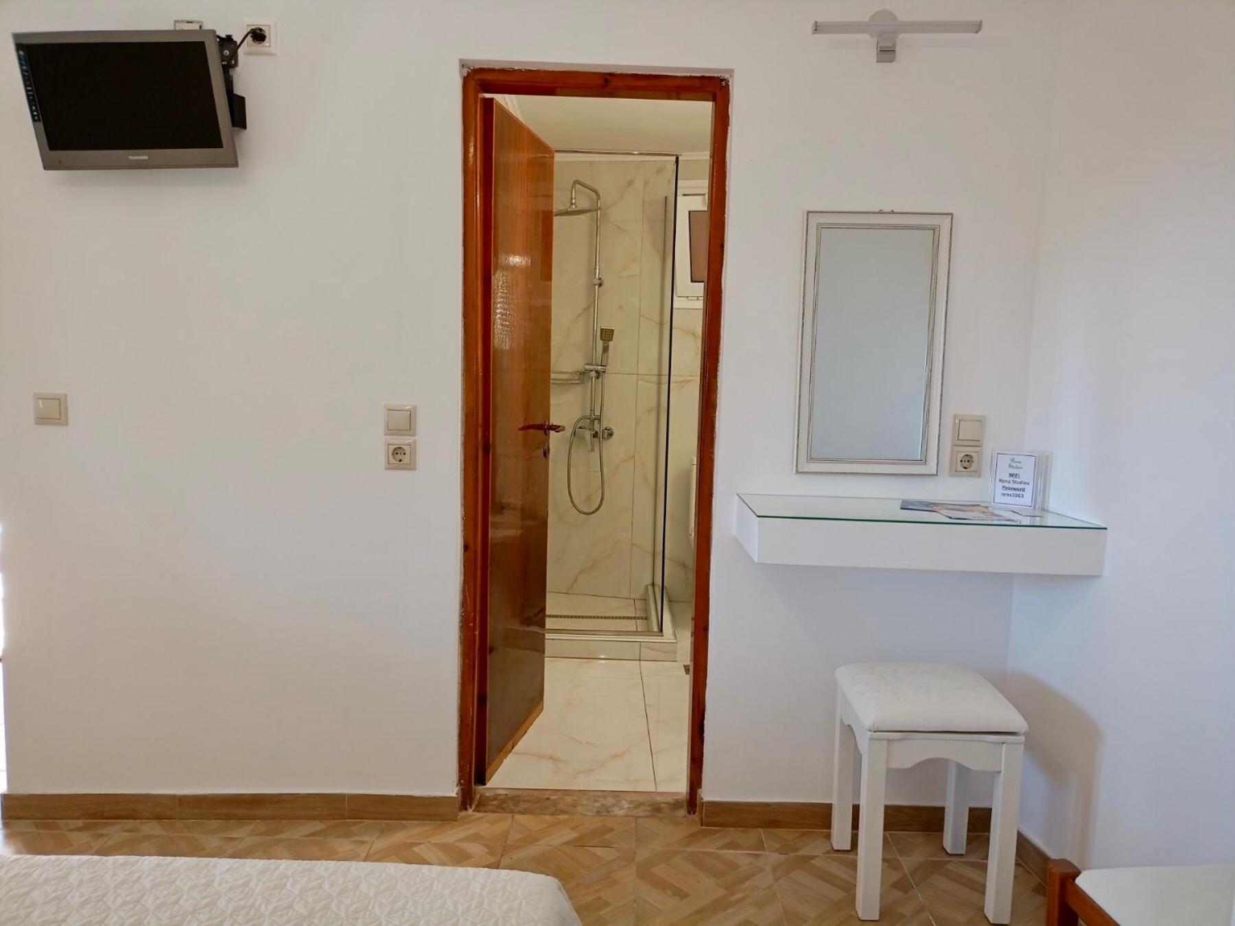 Rena Studios Paleokastritsa
